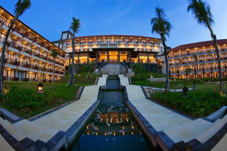 New Kuta Hotel By Lorin Улувату Екстер'єр фото